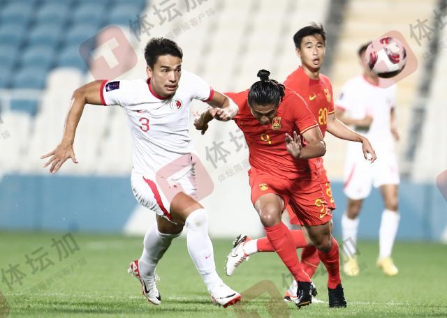 黄金甲体育官网-【现场】国足三张红牌究竟是怎么回事？