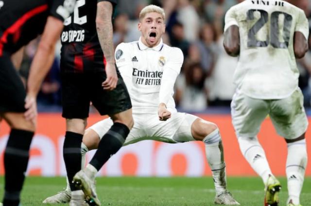 黄金甲体育官网-巴尔韦德：右脚将连进左脚球？自信最重要！