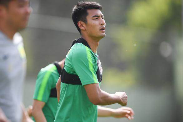 黄金甲体育-【热身赛】王子铭刘国博进球 国安5比1海南陵水鼎力