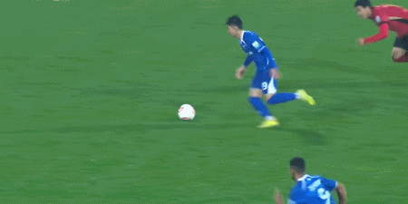 黄金甲体育-南京城市2-1逆转长春亚泰，泽-维托尔破门、余梦辉建功