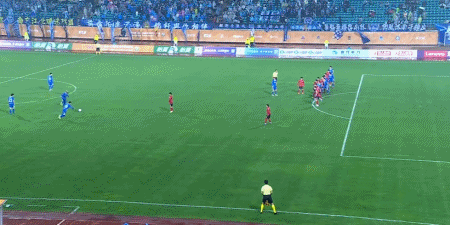 黄金甲体育-南京城市2-1逆转长春亚泰，泽-维托尔破门、余梦辉建功